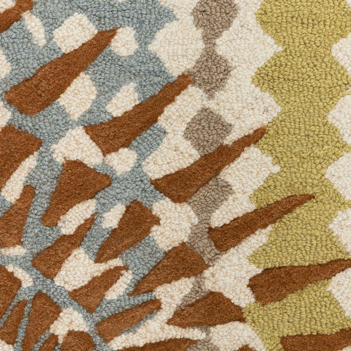 Close Up of the Hālāwai Area Rug Maui Snaring the Sun Hawaiian Print