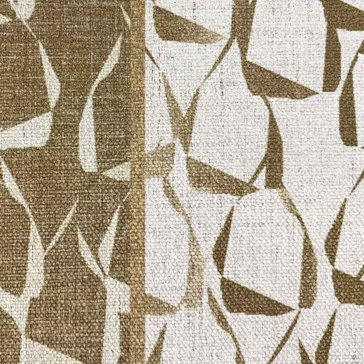Close-up of the Premium ʻEke Hawaiian Print Dining Placemat Set
