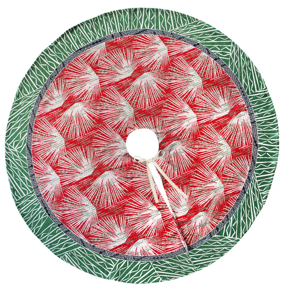 Kalikimaka Loulu Tree Skirt In Green and Red